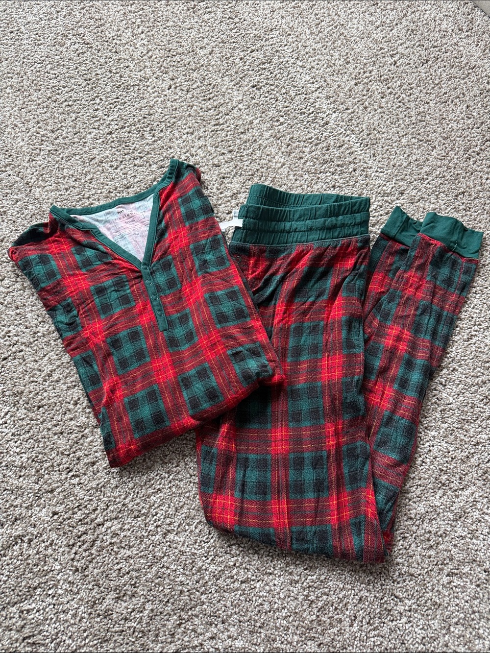 Little Sleepies women’s Red and Green Plaid Pajama Set - Cozy Holiday Sleepwear